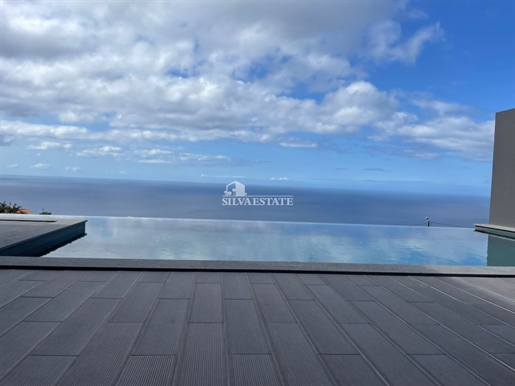 Moradia T3 com vista mar e piscina