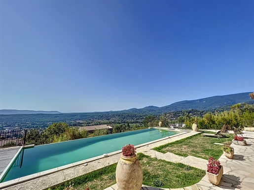 Fayence Villa til salgs med panoramautsikt