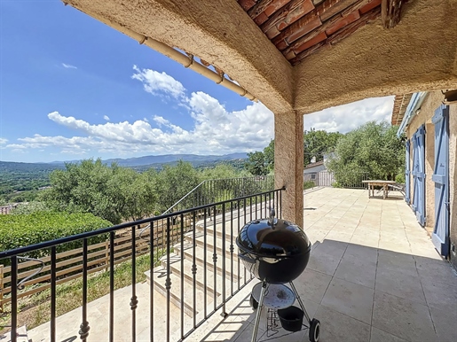 Montauroux single-storey house for sale with panoramic view