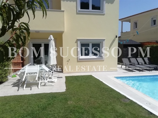 Great location, 4 bedroom semi detached Villa, with Lagoon Views, private Swimming Pool situated in