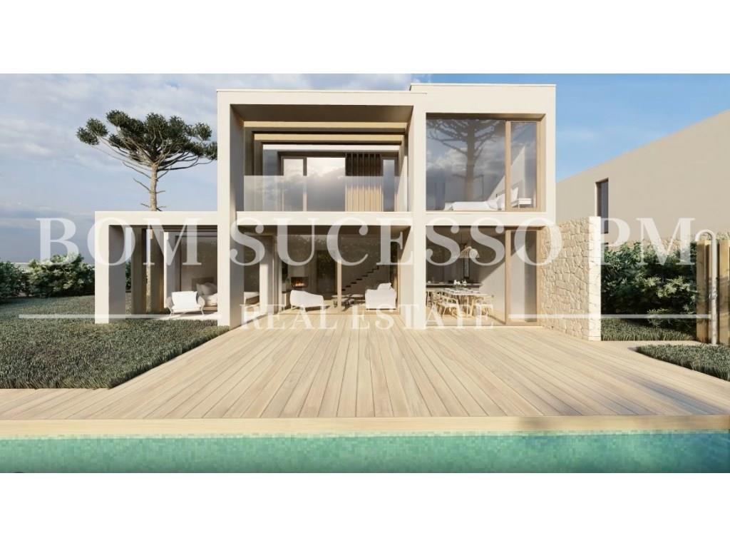 Stunning 4-Bedroom Villa in 5-Star Ocean & Golf Resort