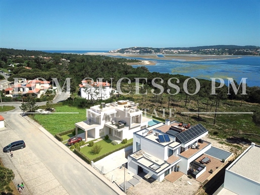 Vistas incomparáveis para o mar na linha da frente: o seu estilo de vida ideal perto da Lagoa de Óbi