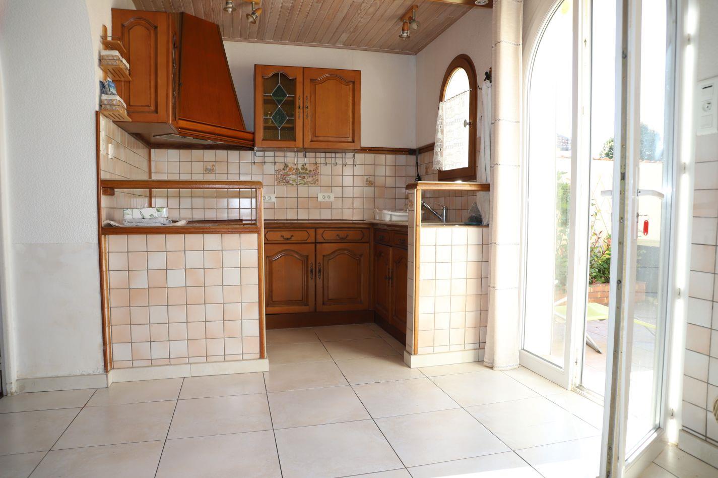 Purchase: House (09300)