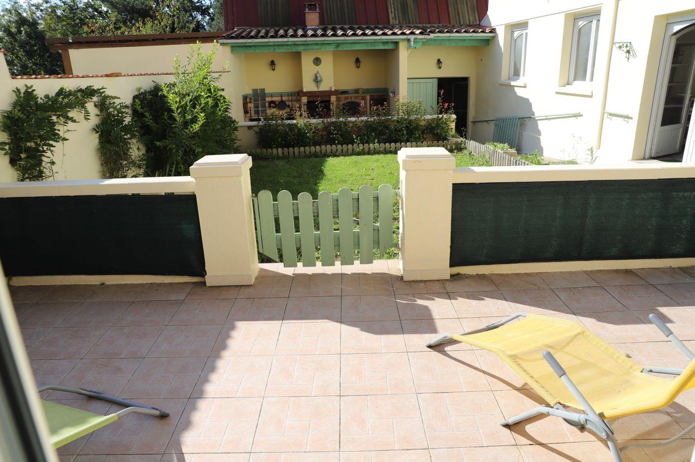 Purchase: House (09300)