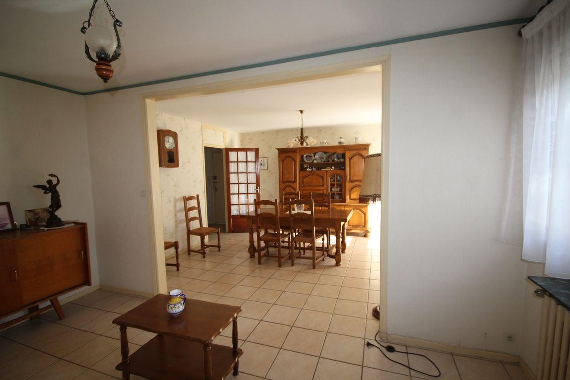 Purchase: Apartment (09100)