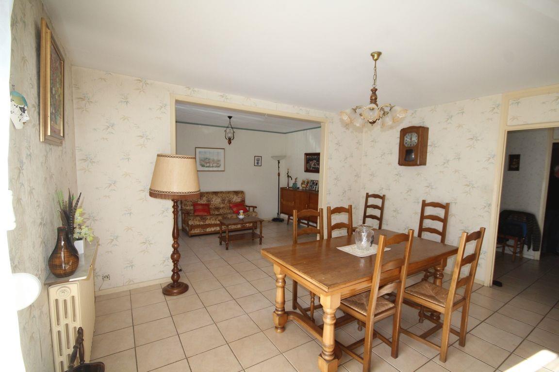 Purchase: Apartment (09100)
