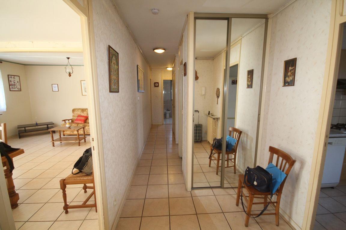 Purchase: Apartment (09100)