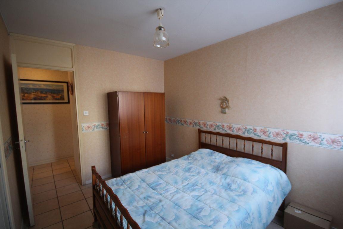 Purchase: Apartment (09100)