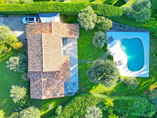 Roquefort-Les-Pins - Campaign and residential