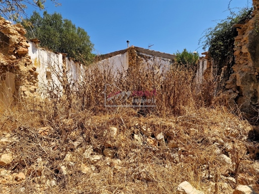 Ruin - Amendoeira - Loulé