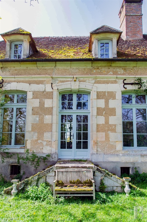 Op minder dan 2 uur van Parijs, in Bourgondië, zijn een elegante consulaire residentie en boerderij