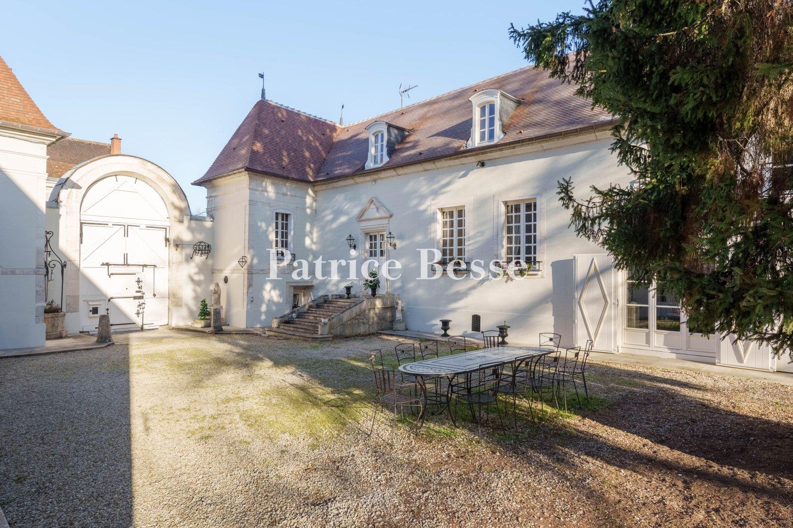 Maison à vendre, 471m², Tonnerre