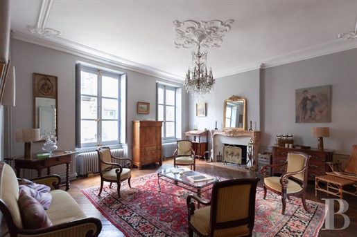 An 18th-century townhouse with its inner courtyard in Burgundy, in the heart of one of the 'Most Bea