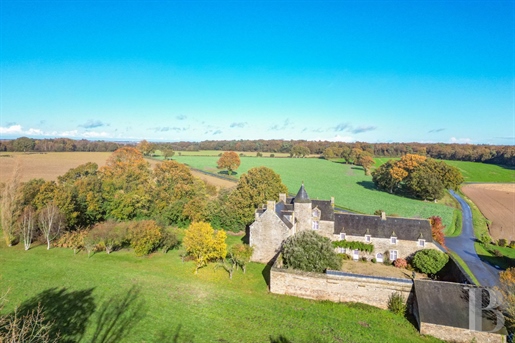 In Bretagne, tussen Dinan en Lamballe, op een landgoed van meer dan 6 hectare, een landhuis uit het