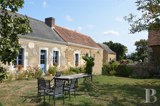 In de Loir-vallei, met een tuin van bijna 3500 m², een oude 19e-eeuwse omheining gerestaureerd met 