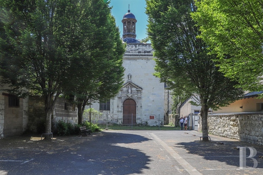 Su un'isola della Valle della Loira, una chiesa Imh del XVII secolo.
