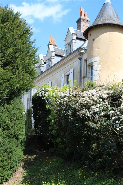 In de vallei van de Loir, in de buurt van Vendôme,
 een herenhuis uit 1820, in een park van 1,4