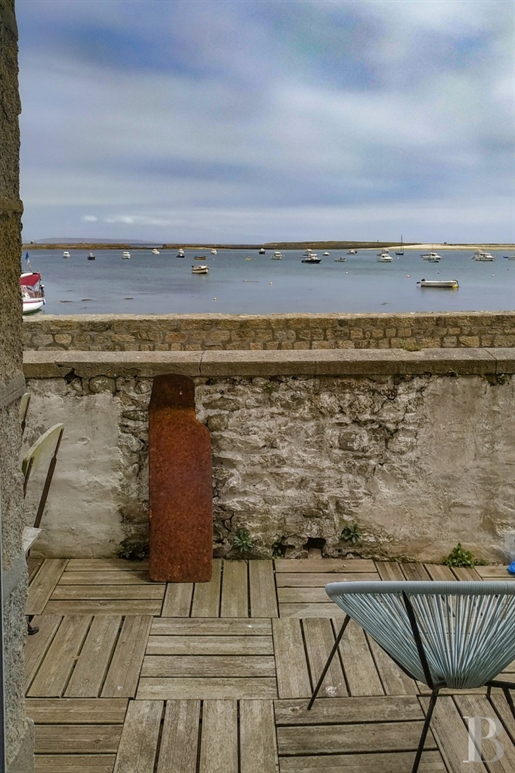 Sur l'île de Sein, 
 une authentique maison de pêcheur écologiquement rénovée.