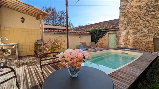 Montfort Sur Argens - Atypical village house with garden and swimming pool