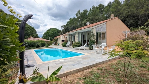 Carces - Renovated Pp villa of 1,200m² + outbuildings