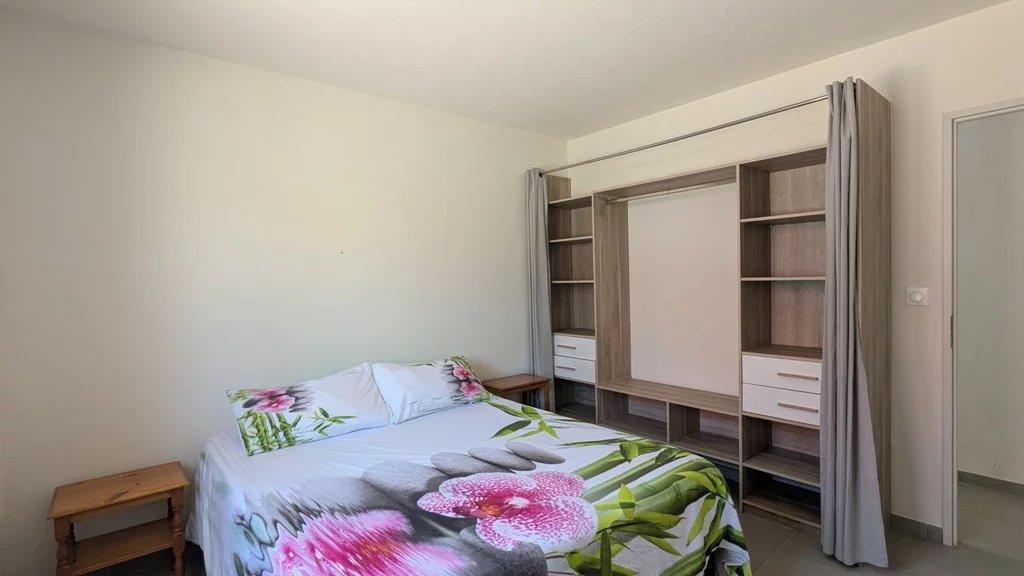 Compra: Vivenda (83570)