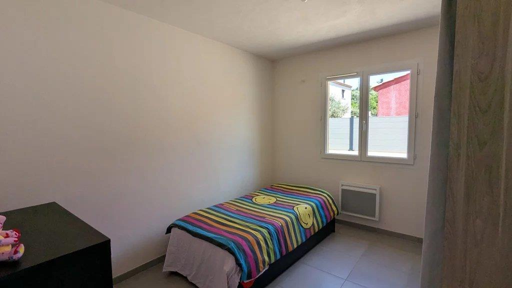 Compra: Vivenda (83570)