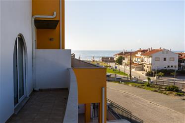 Apartment in Paredes da Vitória Beach