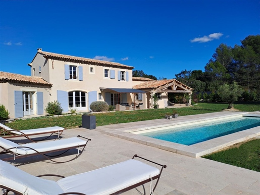 In a charming village in the Pays d& 039 Aix, beautiful bastide designed by an architect of traditio