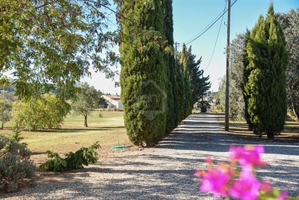 For sale Saint Pierre les Martigues, magnificent property on 90600 m2 of Provencal farmland comprisi