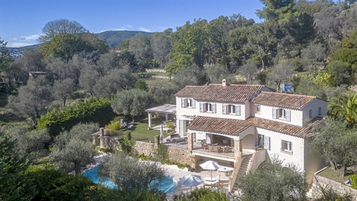 Attractive villa in a sought-after residential area of Opio, between Valbonne and Grasse on the Fren