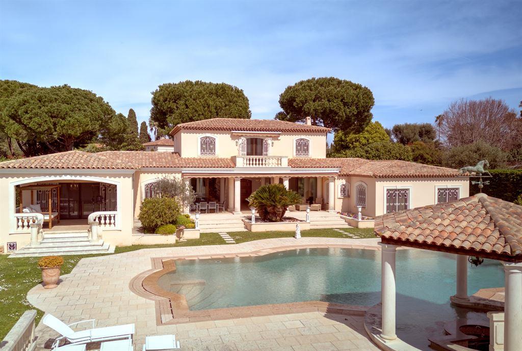 Purchase: House (06160)