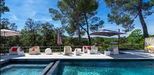 An outstanding contemporary property in Brignoles with both an indoor and an outdoor pool, guest hou