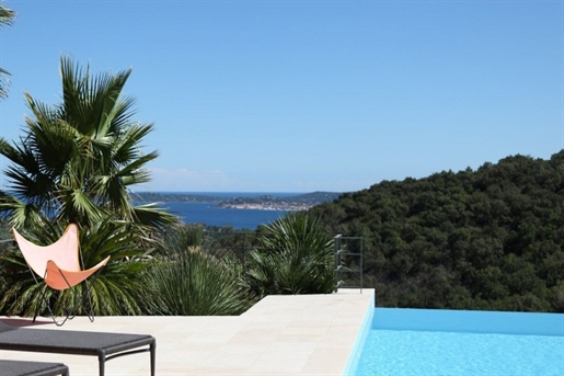 Grimaud - Close To The Sea Architects Villa In A Secured Domaine With 180 Degree Sea VIEW
