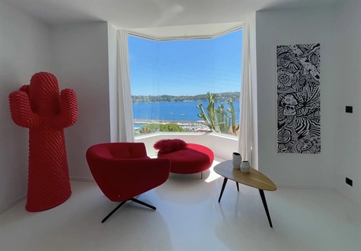 Villefranche sur mer: Ideally located near the city center and the Port of Darse, very nice Villa of