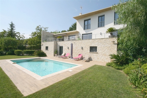 Purchase: House (06140)