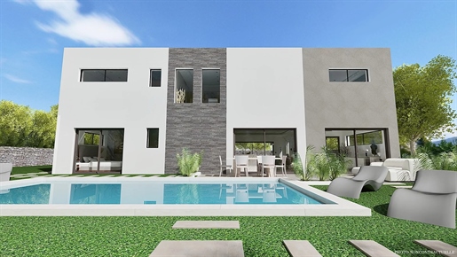 Superb contemporary villa under construction, high-end materials and equipment.

Small clo