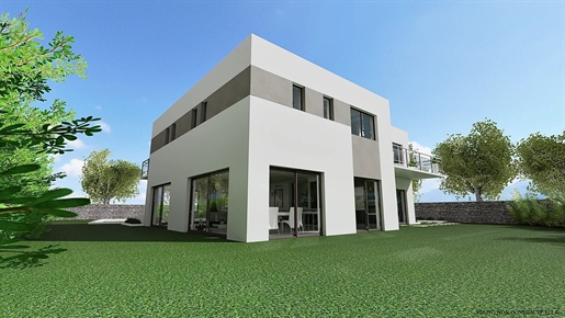 Superb contemporary house under construction, high-end materials and equipment.

Small clo