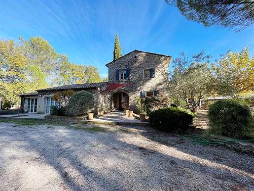 Provencal style property in a quiet, wooded environment of approximately 10,000 m2.

Lots