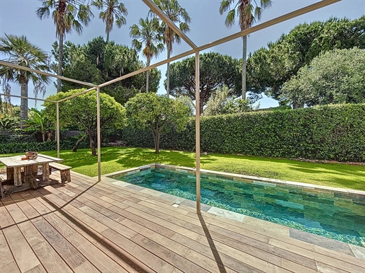 New Provencal house 50 m from the sea on the west side of Cap d& 039 Antibes, a highly desirable add