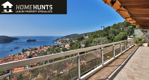 Villefranche sur Mer - 200 m2 property with stunning panoramic sea views, built on a plot of 526 m2.