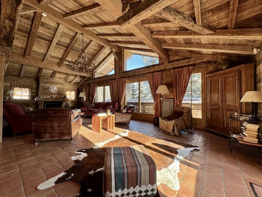 Charming chalet around 400 m2 next to the ski slopes - Courchevel 1850

You will be seduce