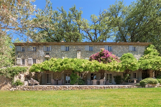 Chateauneuf de Grasse a charming character village located close to Valbonne.

Authentic 1