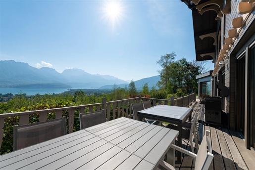 Sevrier, Lake Annecy west side : property in a unique countryside setting with a panoramic view of t