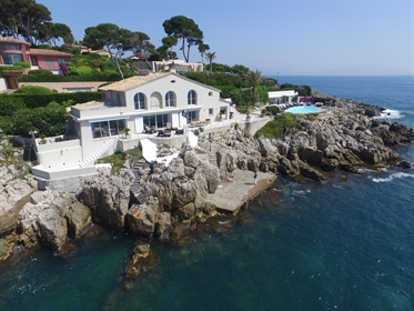 Unique, architect designed seafront villa of 250 sq.m with sea water swimming pool, surrounded by so