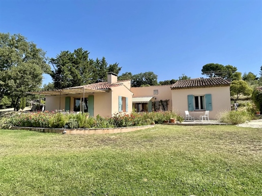 A l’orée du village de Goult, bénéficiant d’une vue splendide sur le Luberon, Goult, Ménerbes... ap