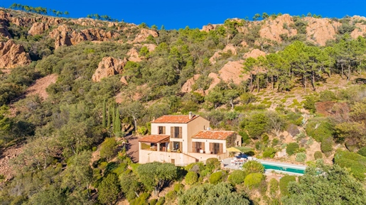 Saint-Raphael, Agay: set in a private gated estate, this south-west-facing sea view villa offers spe
