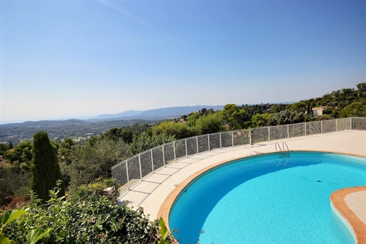 Located in a dominant position in absolute calm, on a terraced Mediterranean inspired plot of 7,051