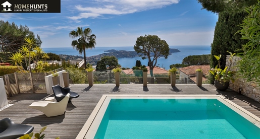 This prestigious villa in Villefranche-sur-Mer is a haven for lovers of the Cote d& 039 Azur. 
