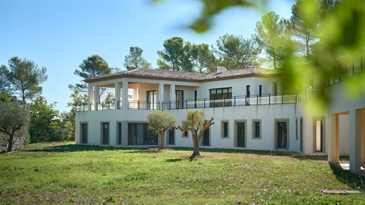 Located in the heart of Terre Blanche - one of the most prestigious and secure areas 24 hours a day