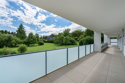At the gates of Geneva, bright &amp luxurious contemporary &amp family flat of 291 m2 benefiting fro